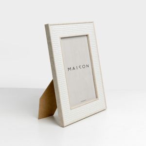 ESTRAZZO ΚΟΡΝΙΖΑ 18.6x1.4x23.7cm POLYRESIN ΓΚΡΙ ΑΝΟΙΧΤΟ ΓΥΑΛΙ