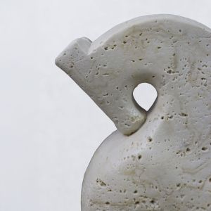 ARCHON II ΔΙΑΚΟΣΜΗΤΙΚΟ ΑΛΟΓΟ 17x7.5x22cm RESIN ΜΠΕΖ