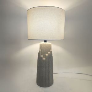 TEKTON ΦΩΤΙΣΤΙΚΟ ΕΠΙΤΡΑΠΕΖΙΟ 25x25x50cm ΚΕΡΑΜΙΚΟ ΓΚΡΙ ΛΙΝΟ ΛΕΥΚΟ