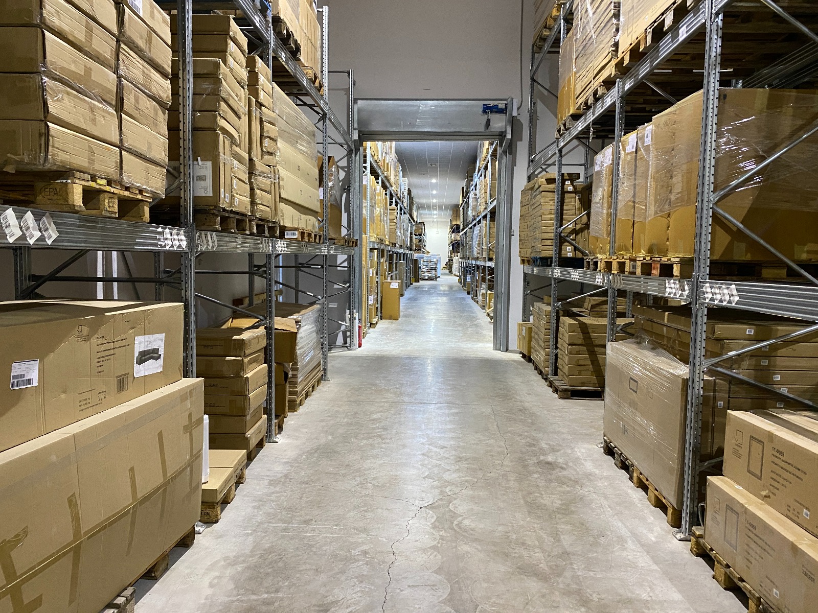 Logistics warehouse image #2